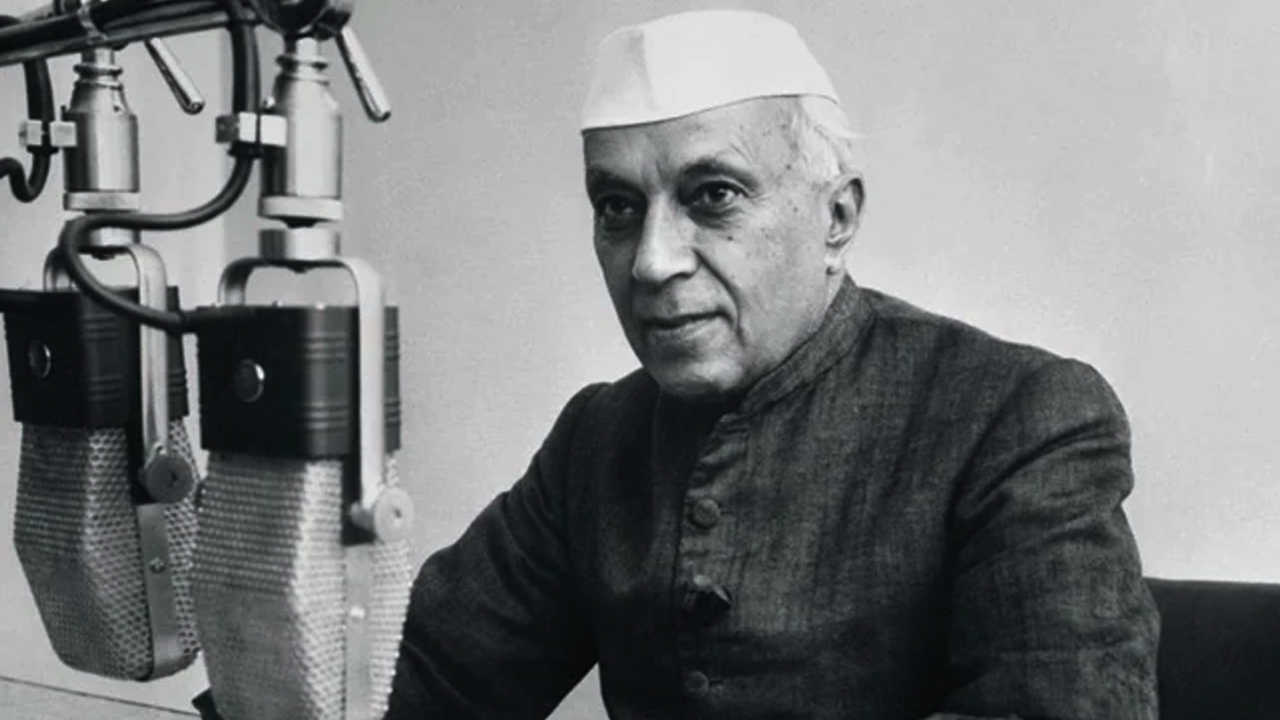 Nehru Out Savarkar In | ఆ యాడ్‌లో నెహ్రూ ఔట్‌.. సావ‌ర్క‌ర్ ఇన్‌.. కర్ణాట‌క‌లో వివాదం