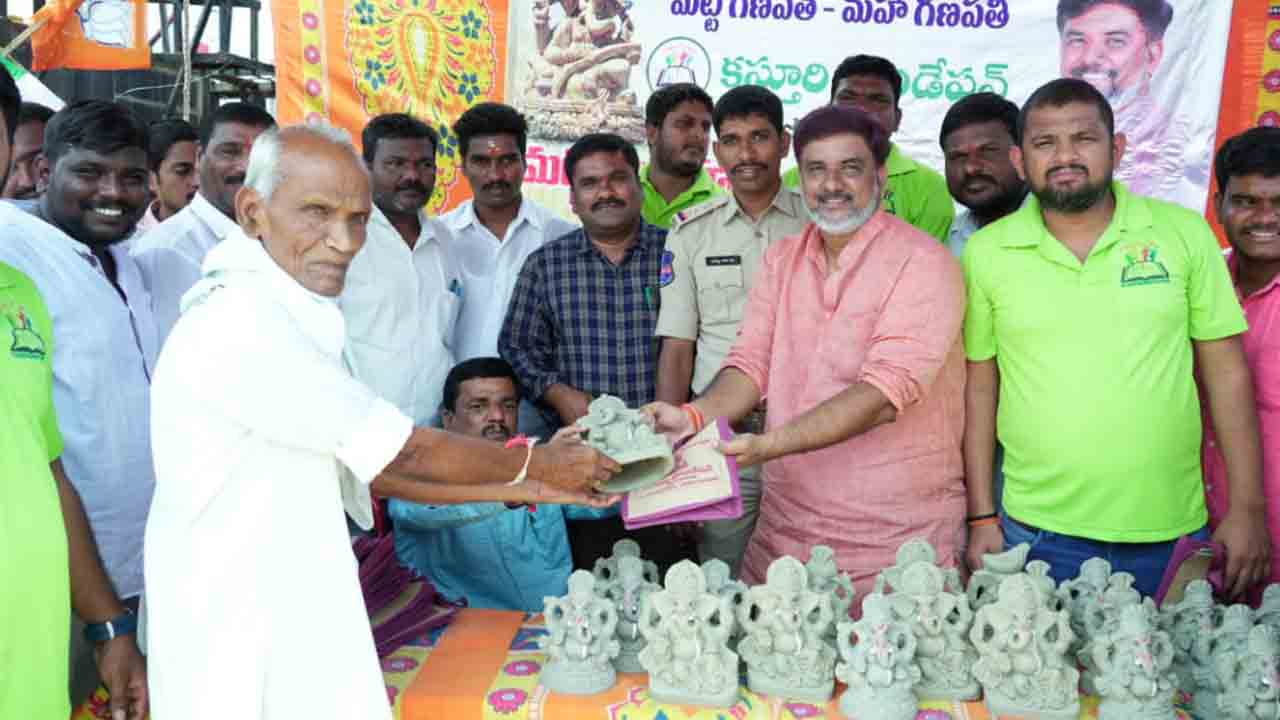 ఉత్సవ వేళ పర్యావరణ పరిరక్షణ