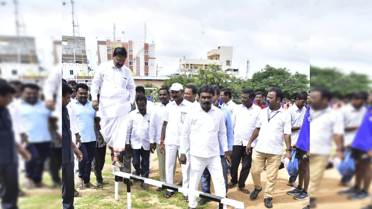 ఆరోగ్యమే మహాభాగ్యం : మంత్రి నిరంజన్‌రెడ్డి