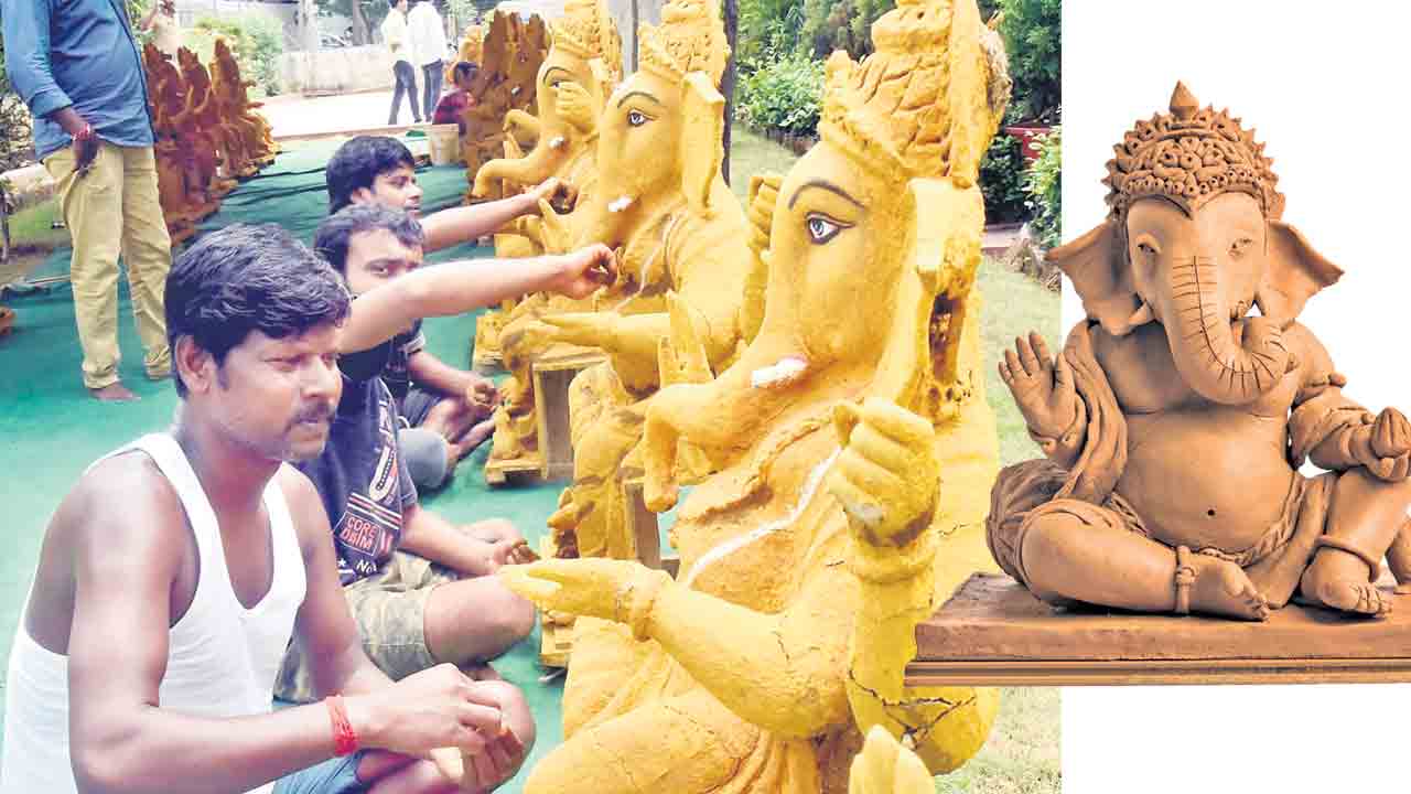 మట్టి గణపతి నమోస్తుతే..