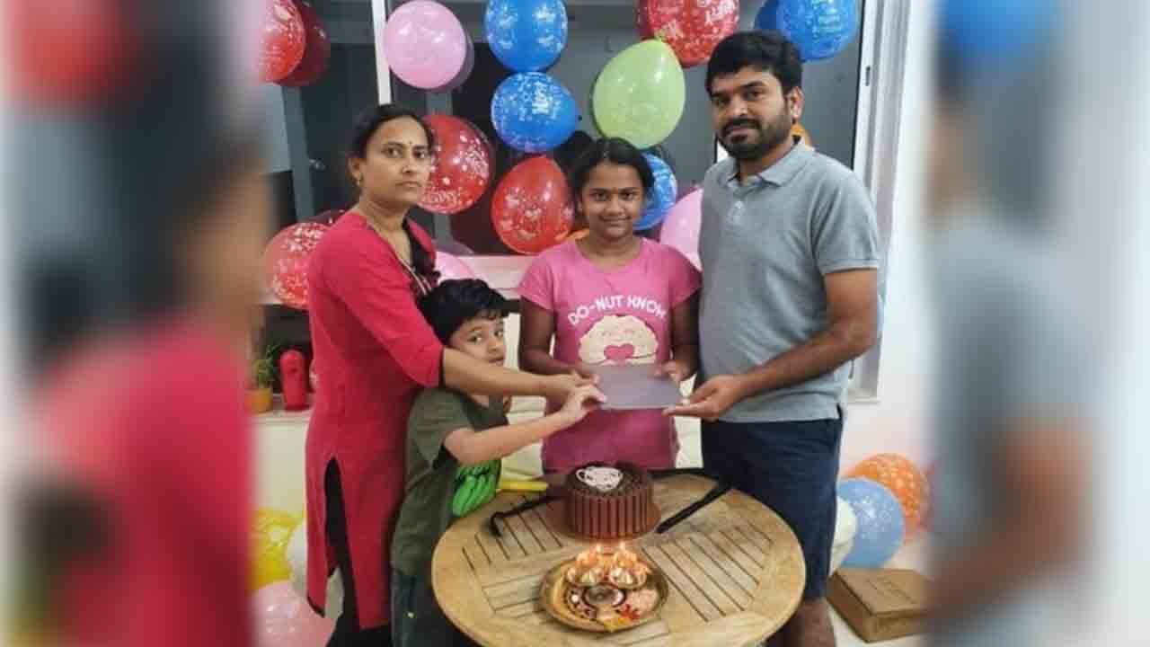 నిజామాబాద్‌లో దారుణం.. హోటల్‌లో కుటుంబం బలవన్మరణం