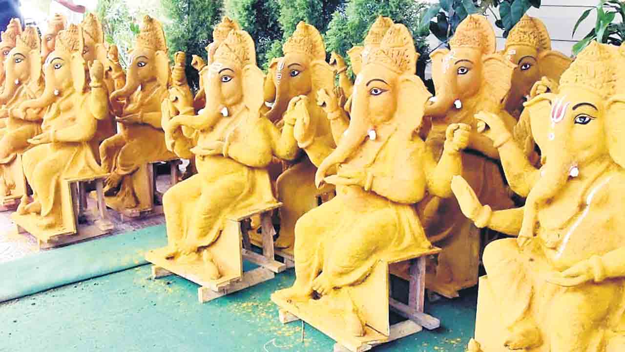 ‘గోమయ’ం..పర్యావరణ హితం