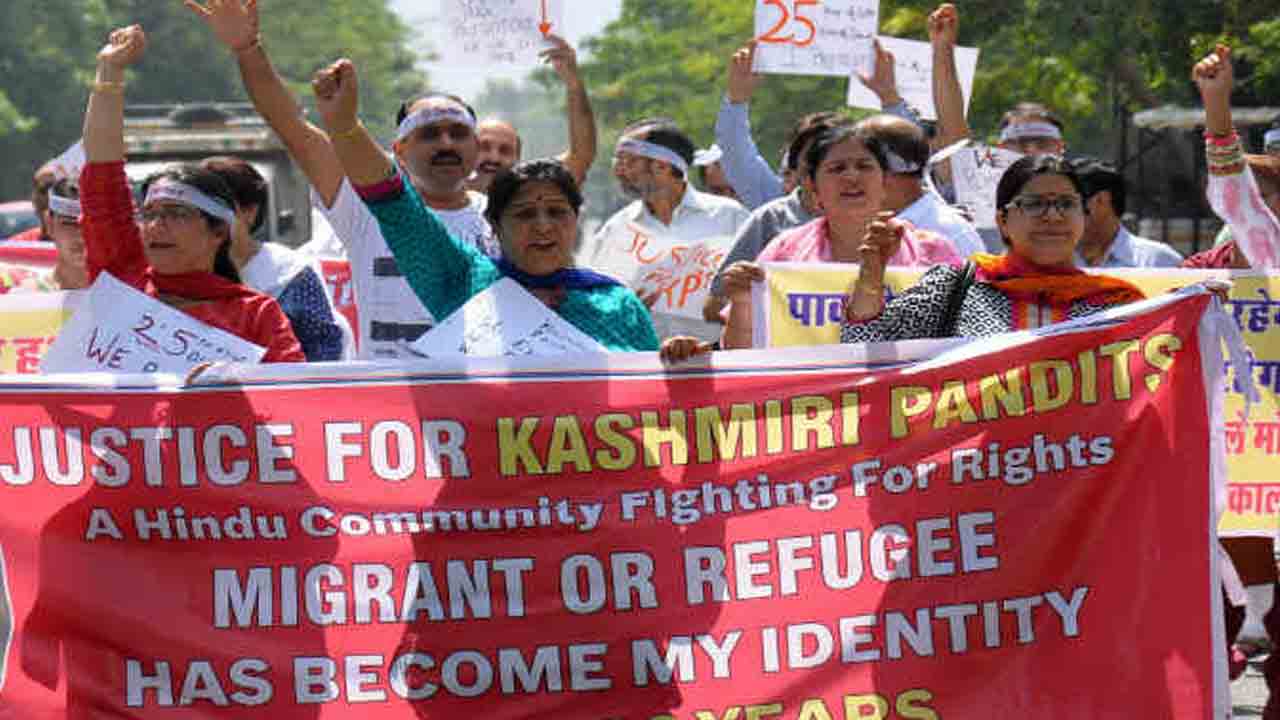 మోదీ విధానాలతోనే పండిట్ల కన్నీళ్లు