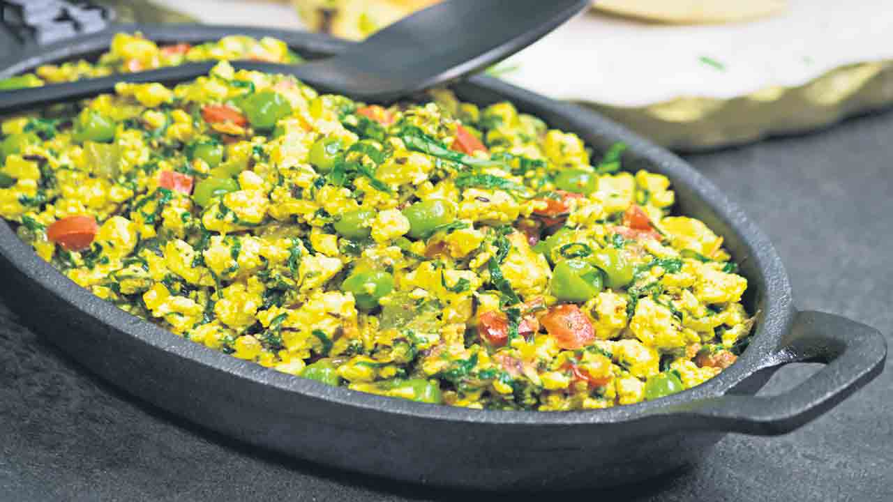 పాలక్‌ పనీర్‌ బుర్జీ