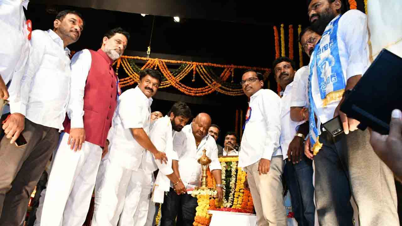 గొప్ప యోధుడు సర్వాయి పాపన్న : తలసాని