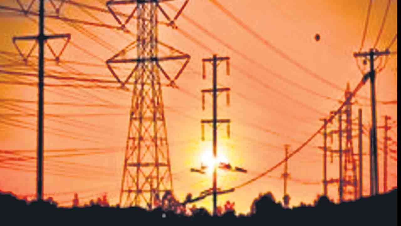 విద్యుత్తు బిల్లులు అతిపెద్ద కుట్ర