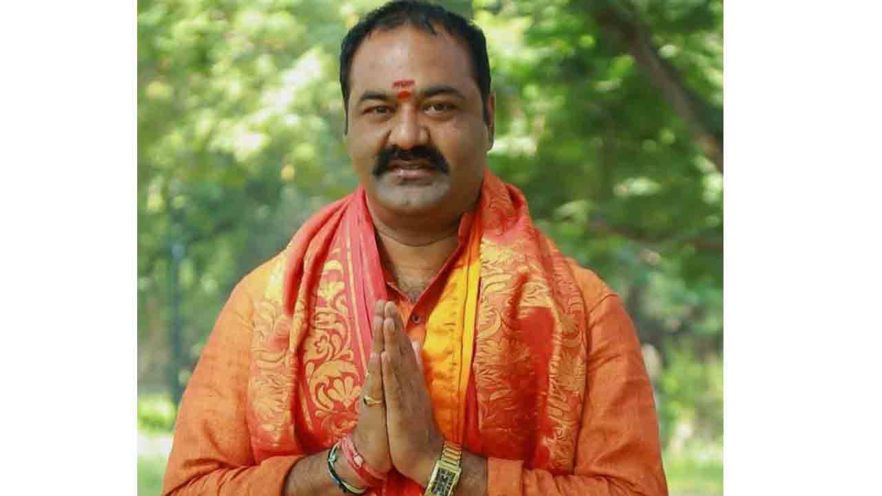 హైద‌రాబాద్‌లో బీజేపీ నాయ‌కుడు ఆత్మ‌హ‌త్య‌