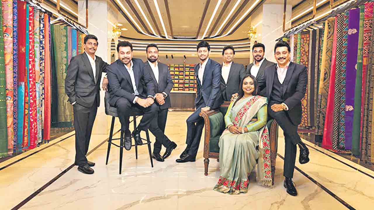 ఫోర్బ్స్‌ హీరో.. చీరల ప్రసాద్‌!