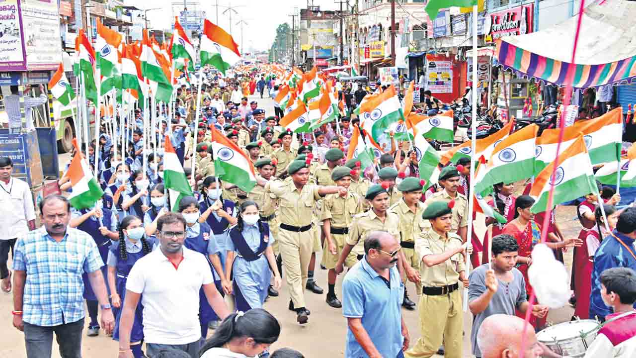 ఉమ్మడి రంగారెడ్డి జిల్లాలో ఘనంగా వజ్రోత్సవ ర్యాలీలు