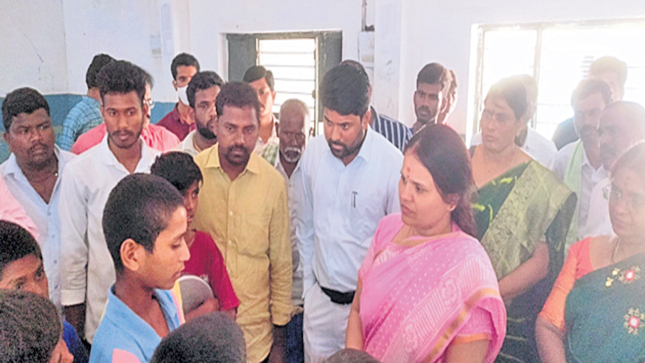 నాణ్యమైన భోజనం అందించాలి