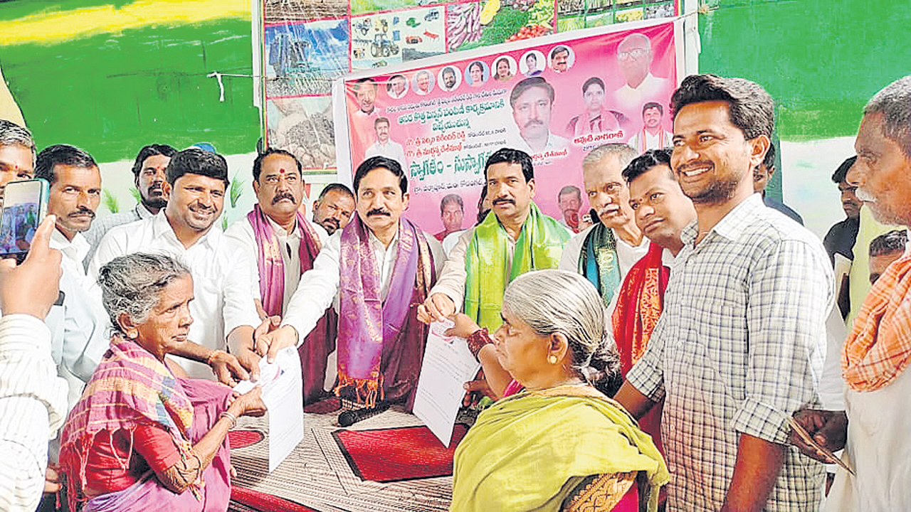 అన్ని వర్గాల సంక్షేమమే సర్కార్‌ లక్ష్యం