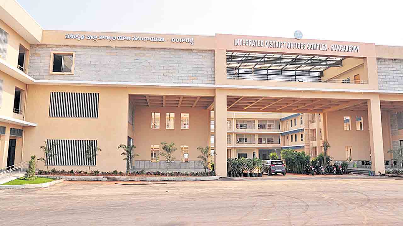 ఇతర శాఖలకు వీఆర్వోలు