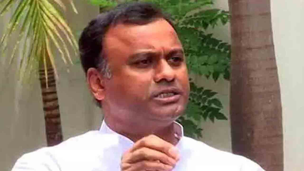 కమలంతోనేనా..కాంగ్రెస్‌లోకా