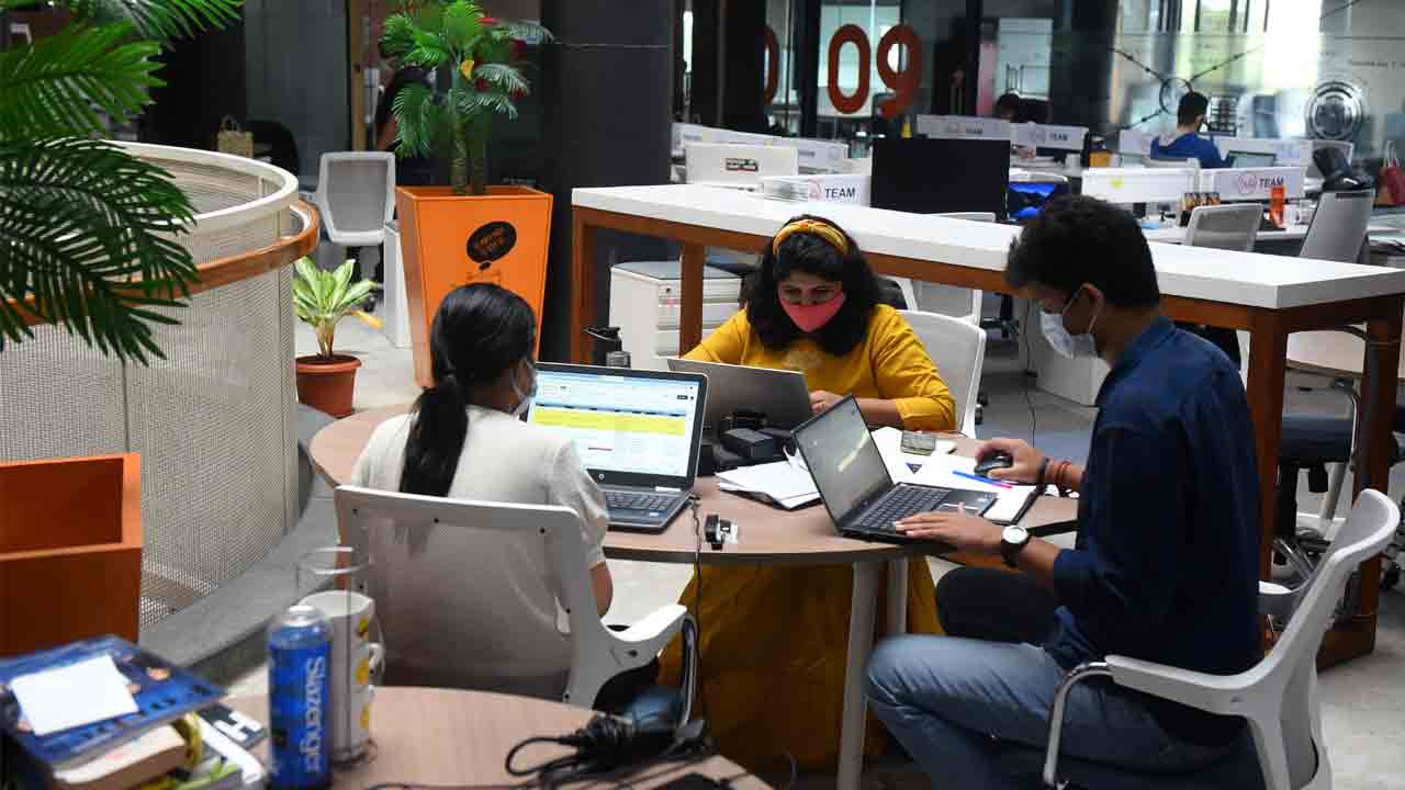 వడివడిగా.. ఐటీ అభివృద్ధి