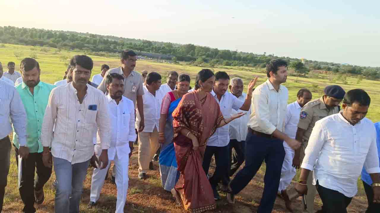 కేసీఆర్ బహిరంగ సభ ఏర్పాట్లను పరిశీలించిన మంత్రి సబితా ఇంద్రారెడ్డి