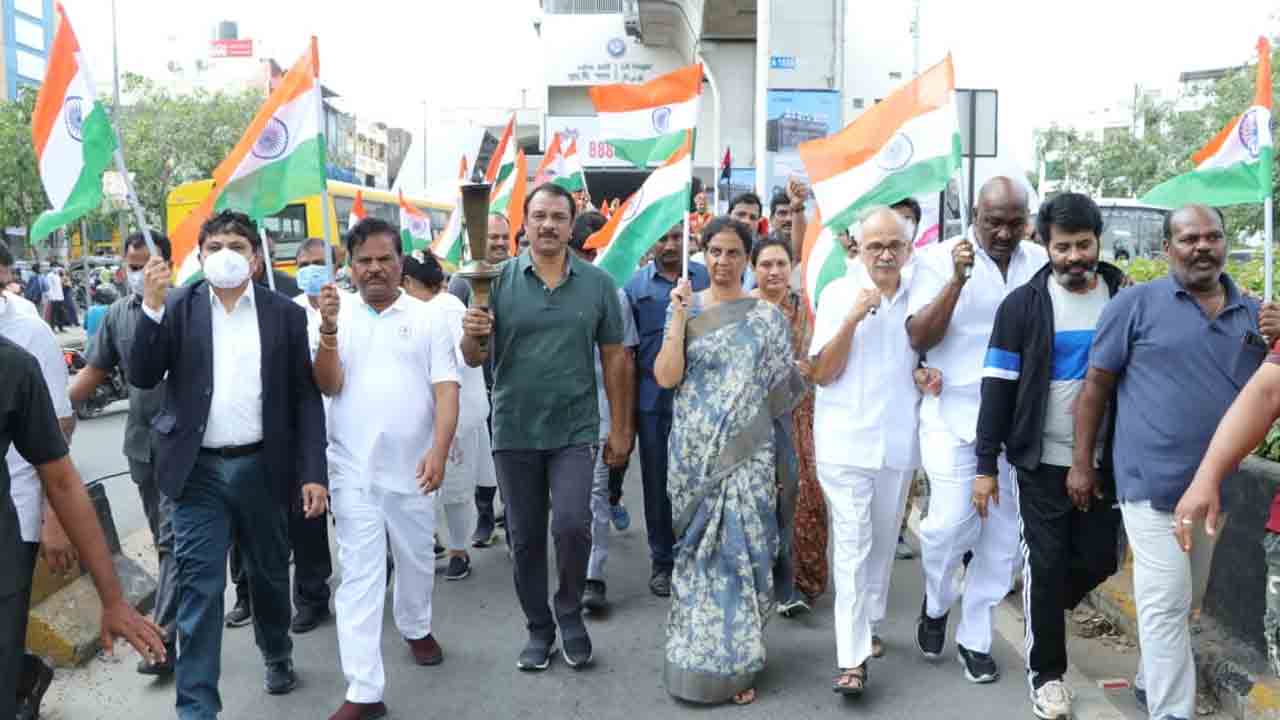 స్వాతంత్య్ర స్ఫూర్తిని చాటేలా వజ్రోత్సవ వేడుకలు: మంత్రి సబిత