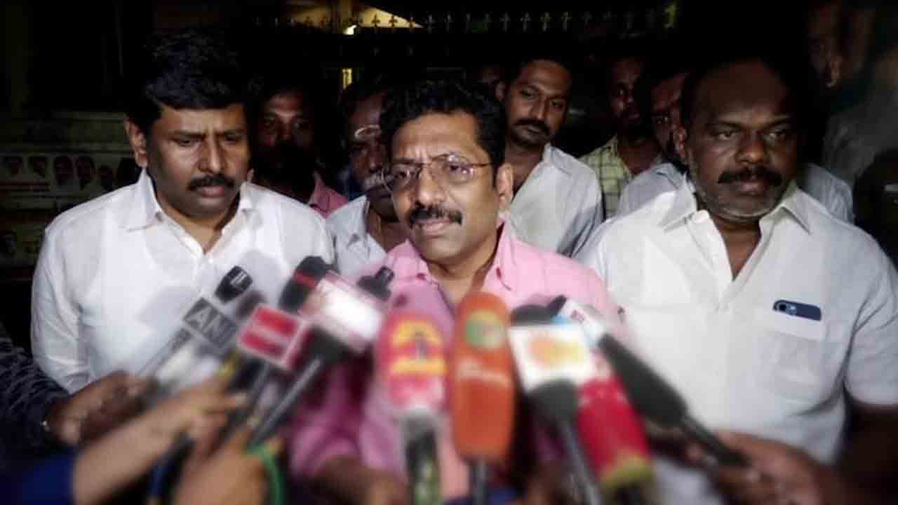 మదురై జిల్లా అధ్యక్షుడ్ని పార్టీ నుంచి బహిష్కరించిన బీజేపీ… ఎందుకంటే?