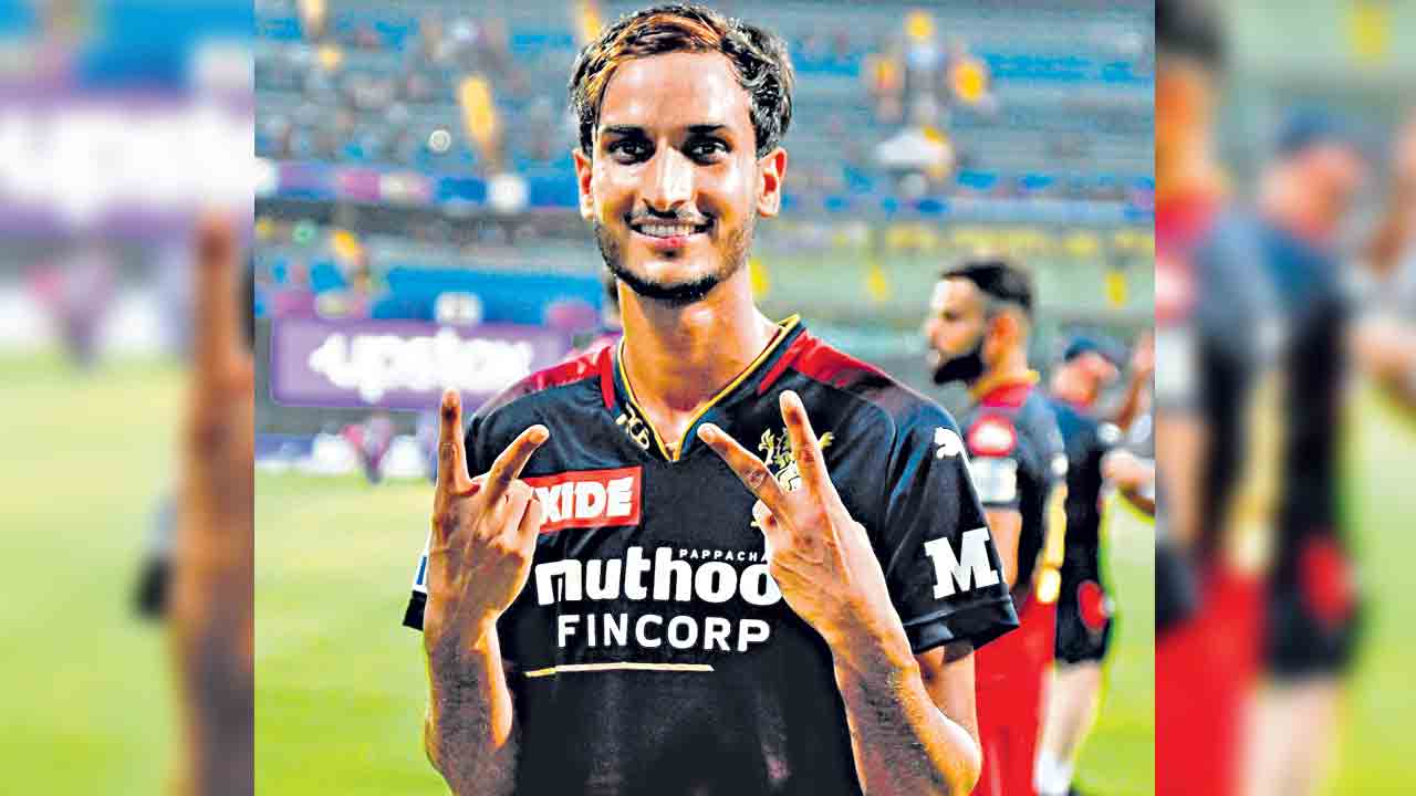 షాబాజ్‌ అహ్మద్‌కు పిలుపు