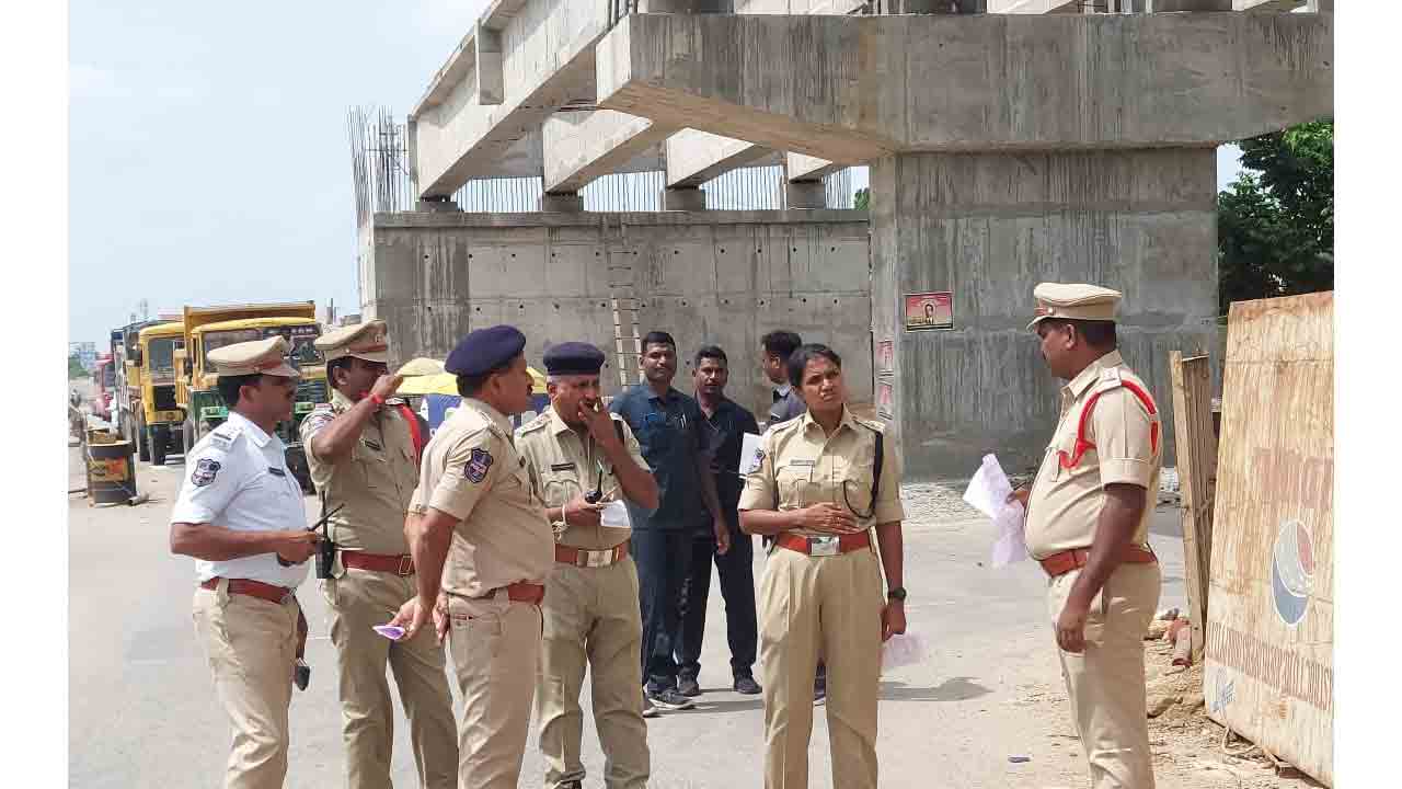 సీఎం పర్యటన.. రాజీవ్‌ రహదారిపై పటిష్టమైన భద్రత