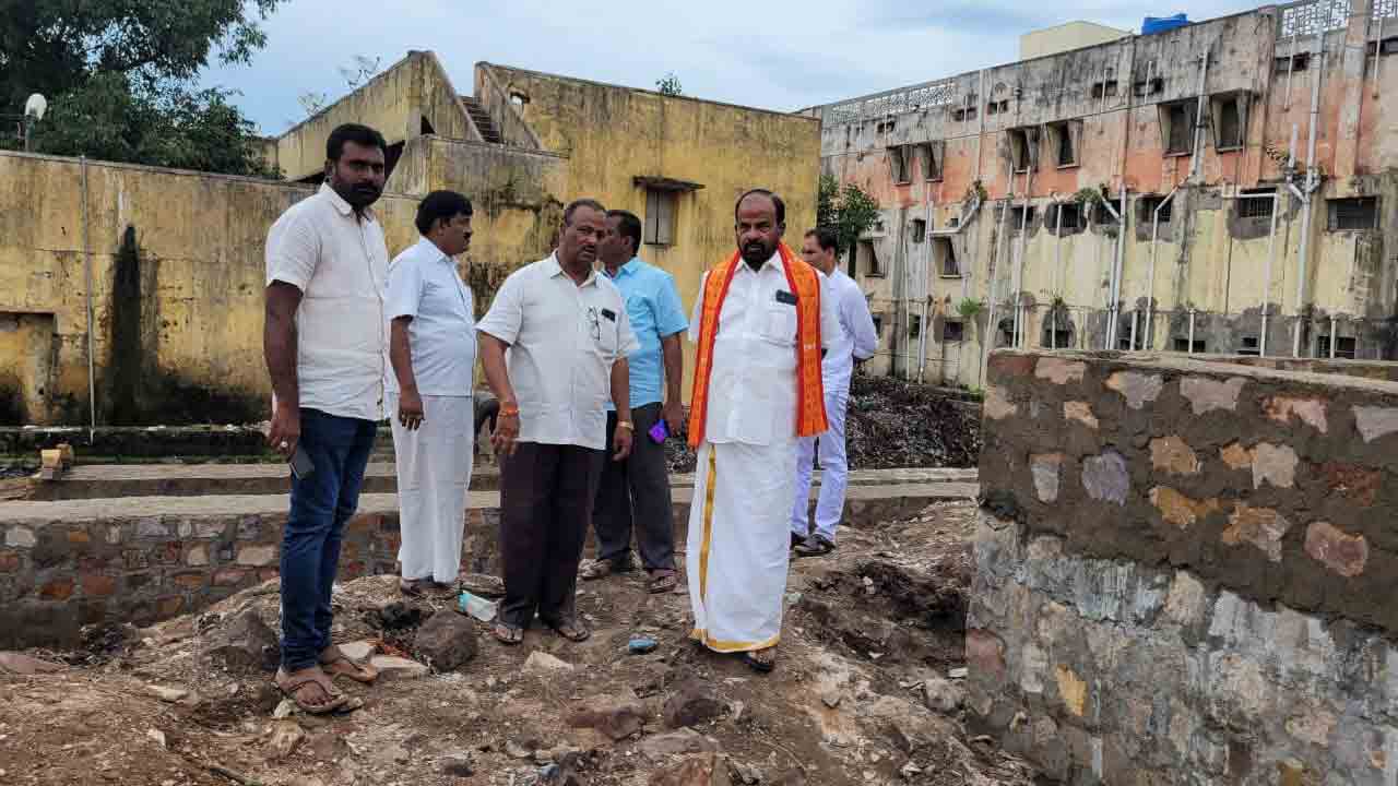 Srisailam | శ్రీశైలంలో చైర్మన్‌ ఆకస్మిక తనిఖీలు