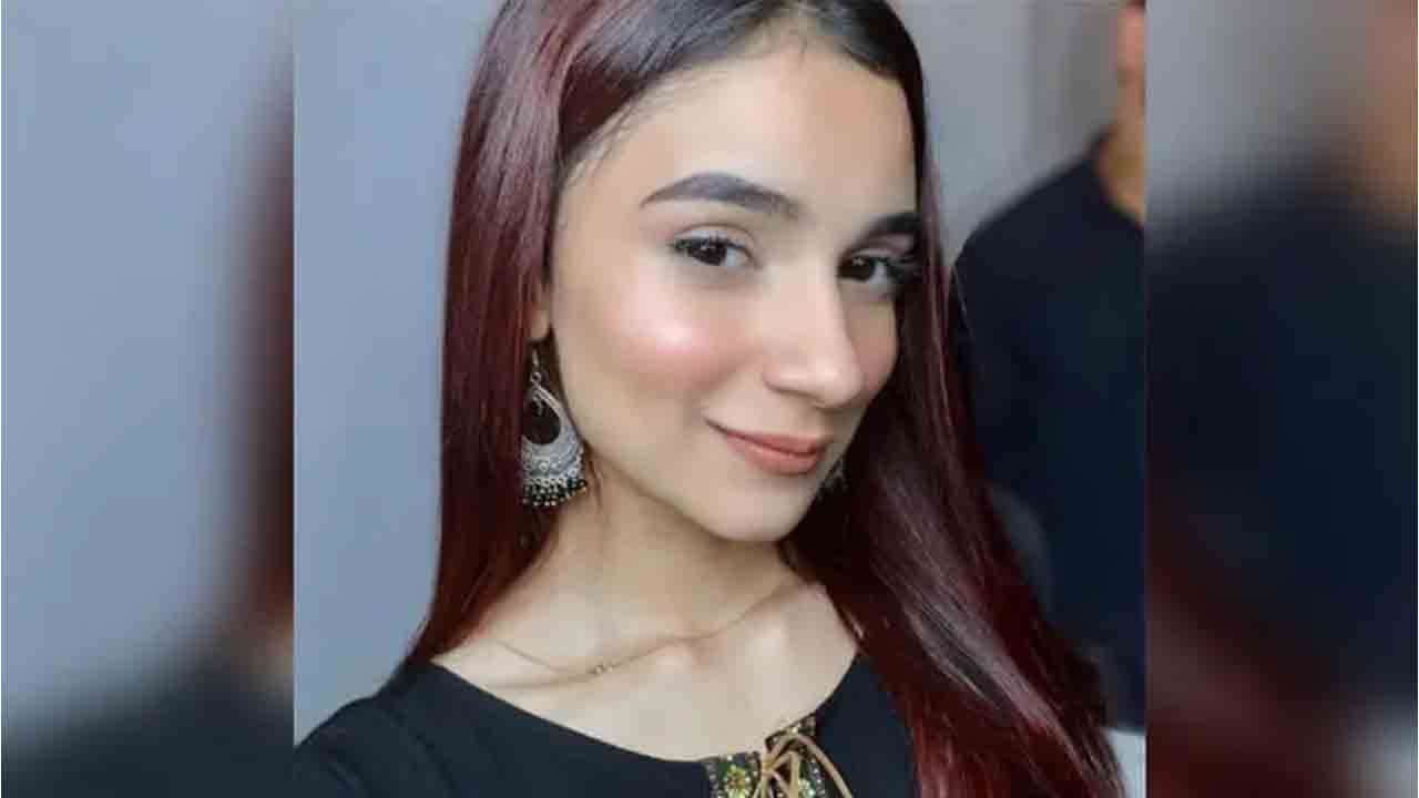 Shamshabad లో బోల్తాపడిన కారు.. కాంగ్రెస్‌ నేత కుమార్తె మృతి