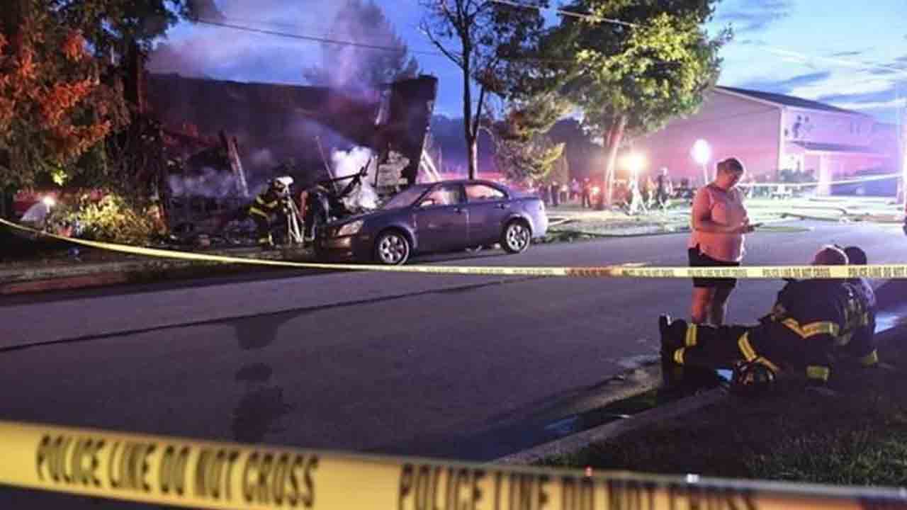 అగ్నిప్ర‌మాదంలో 10 మంది స‌జీవ‌ద‌హ‌నం.. షాకైన ఫైర్ ఫైట‌ర్