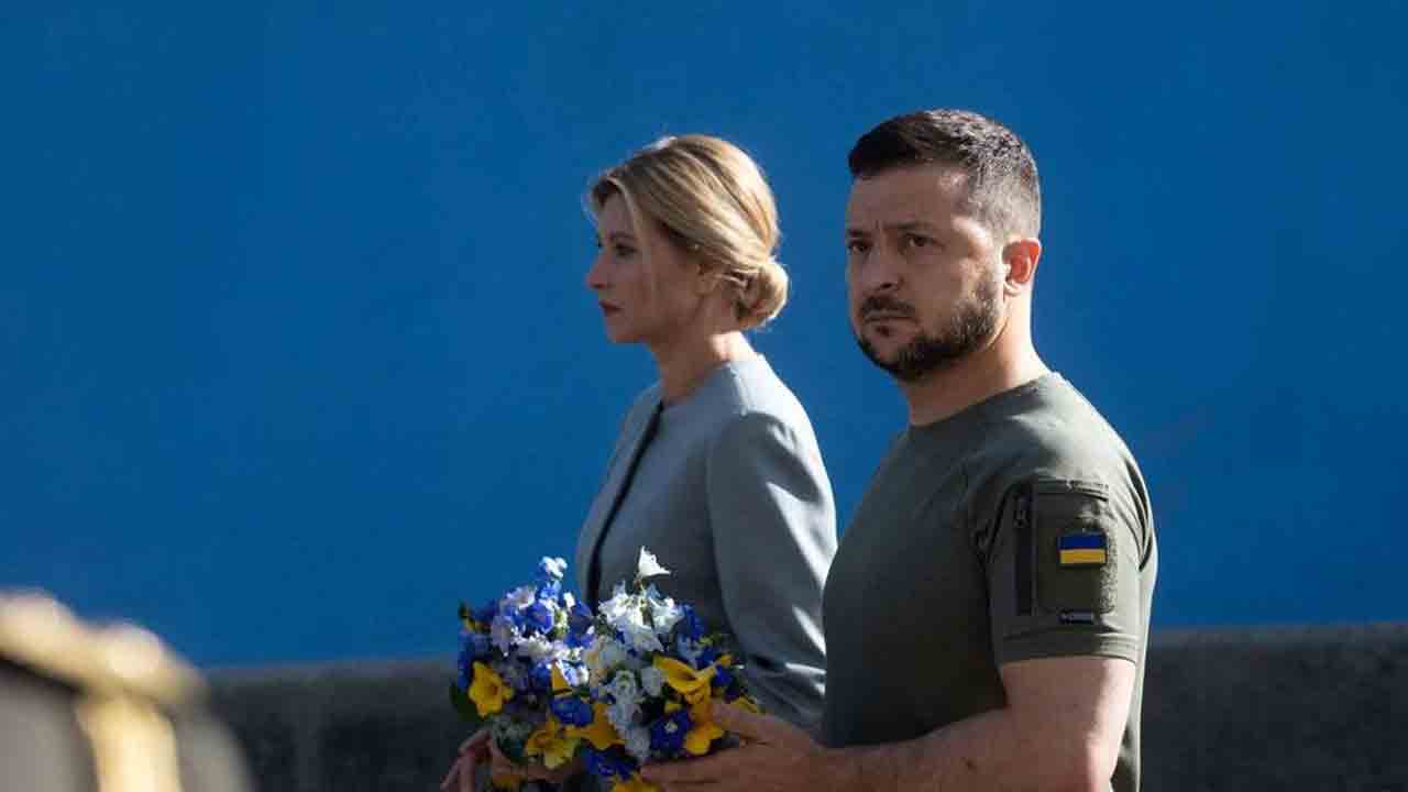 Ukraine | రష్యా దాడితో ఉక్రెయిన్ మళ్లీ పుట్టింది: జెలెన్స్‌కీ సంతంత్ర దినోత్సవ ప్రసంగం