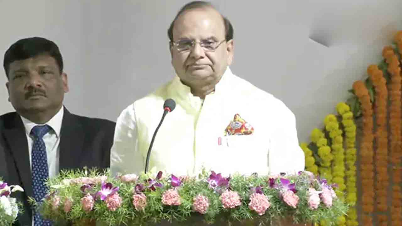 ఆప్ నేత‌ల‌పై ప‌రువు న‌ష్టం దావా వేస్తా: ఢిల్లీ లెఫ్టినెంట్ గ‌వ‌ర్న‌ర్‌