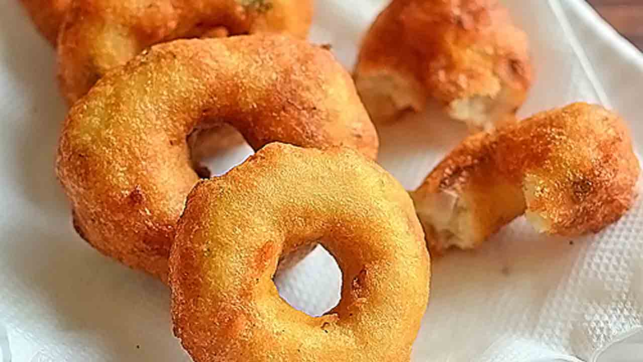 వరాల తల్లికి నివేదన