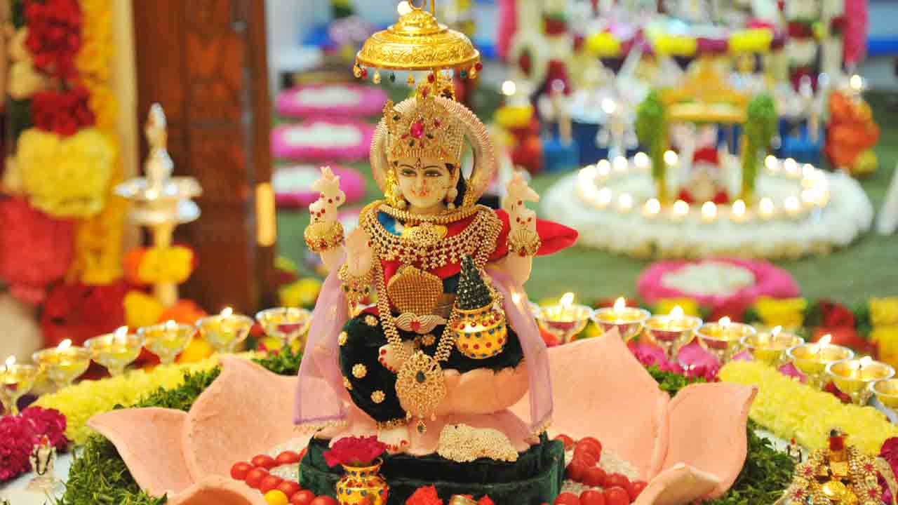 శుభకరీ.. సుఖకరీ.. సర్వమంగళే!