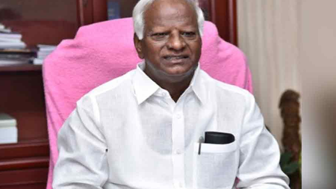 మూడోసారి గులాబీ జెండా ఎగరాలి