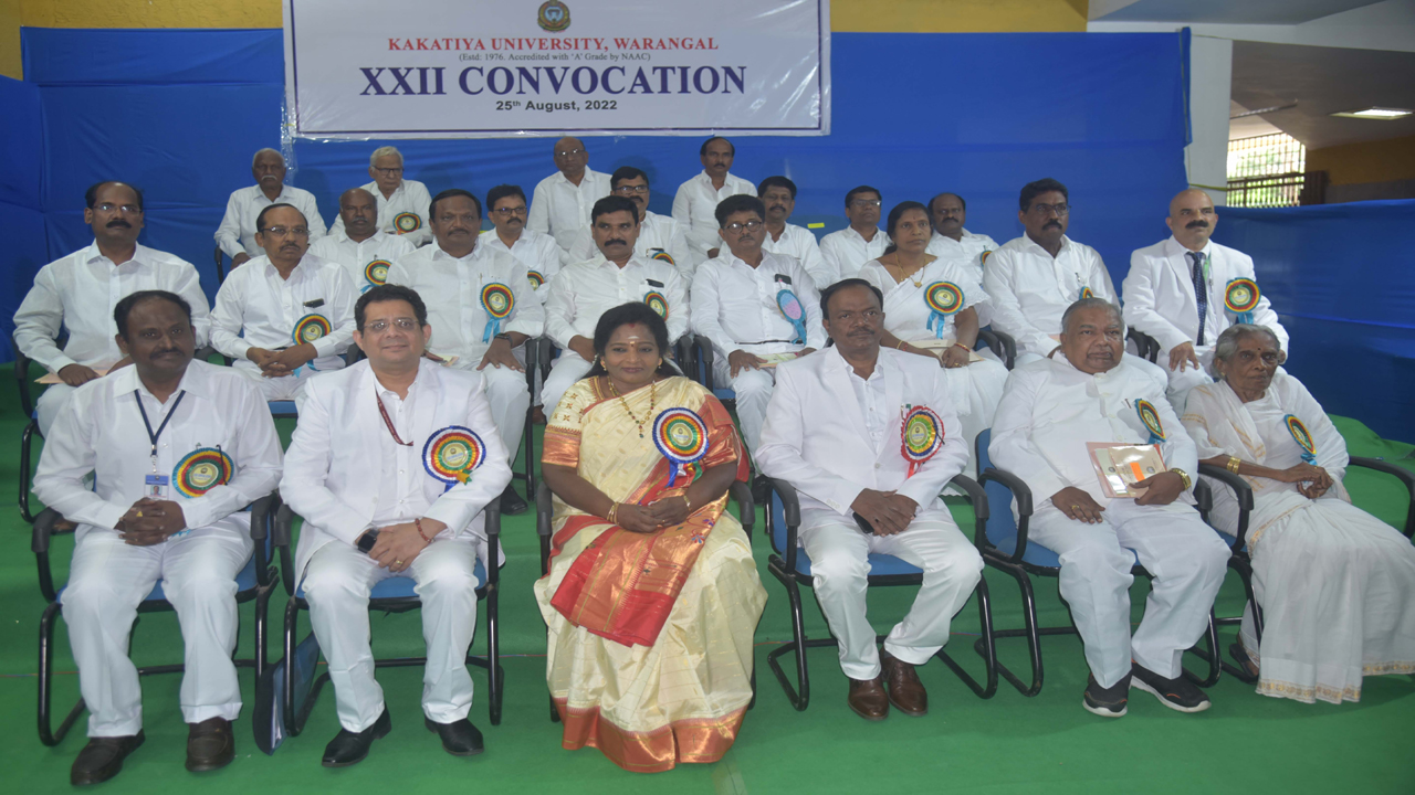 కేయూ కాన్వొకేషన్‌కు హాజరైన గవర్నర్‌ తమిళిసై