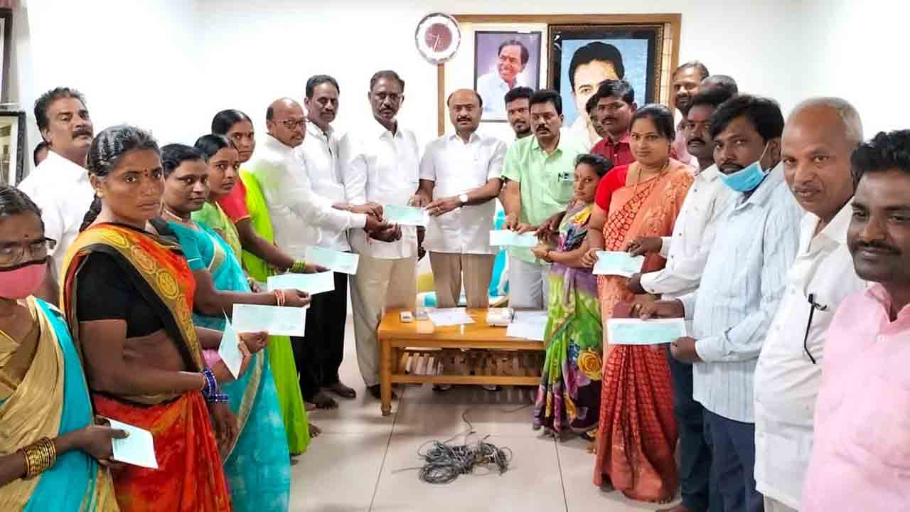 పేదింటి ఆడబిడ్డ పెళ్లికి సర్కారు అండ