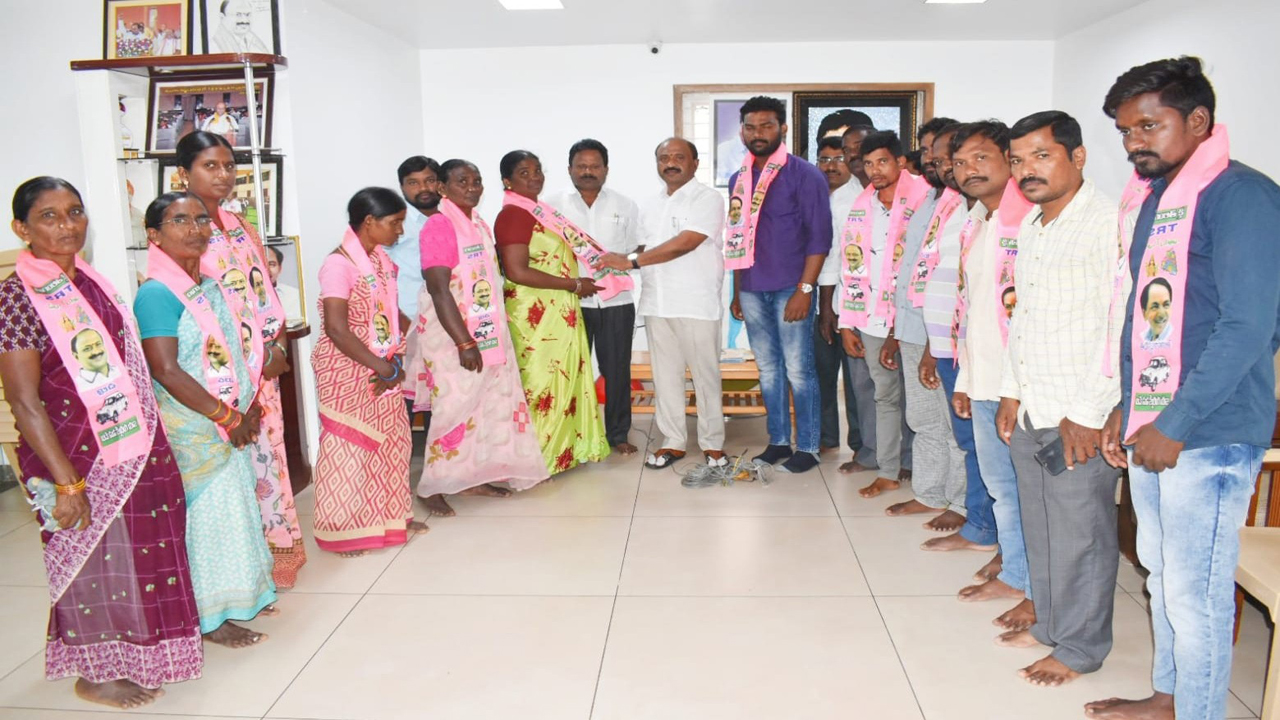 టీఆర్‌ఎస్‌తోనే గ్రామాల అభివృద్ధి