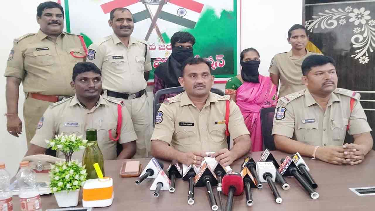 అనుబంధాన్ని మరిచి పేగుబంధాన్ని తుంచి..