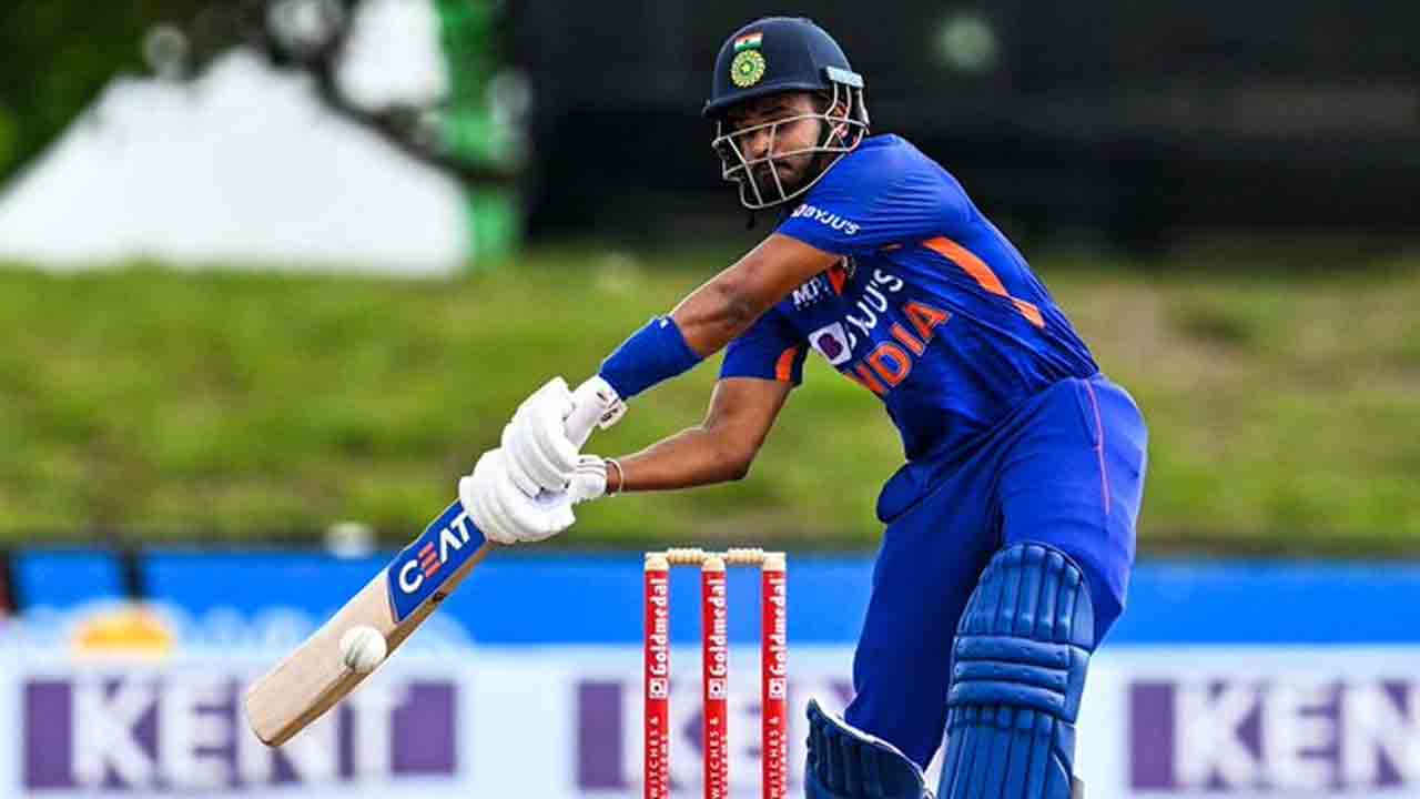 WI vs IND | శ్రేయాస్ కూడా అవుట్.. కష్టాల్లో టీమిండియా