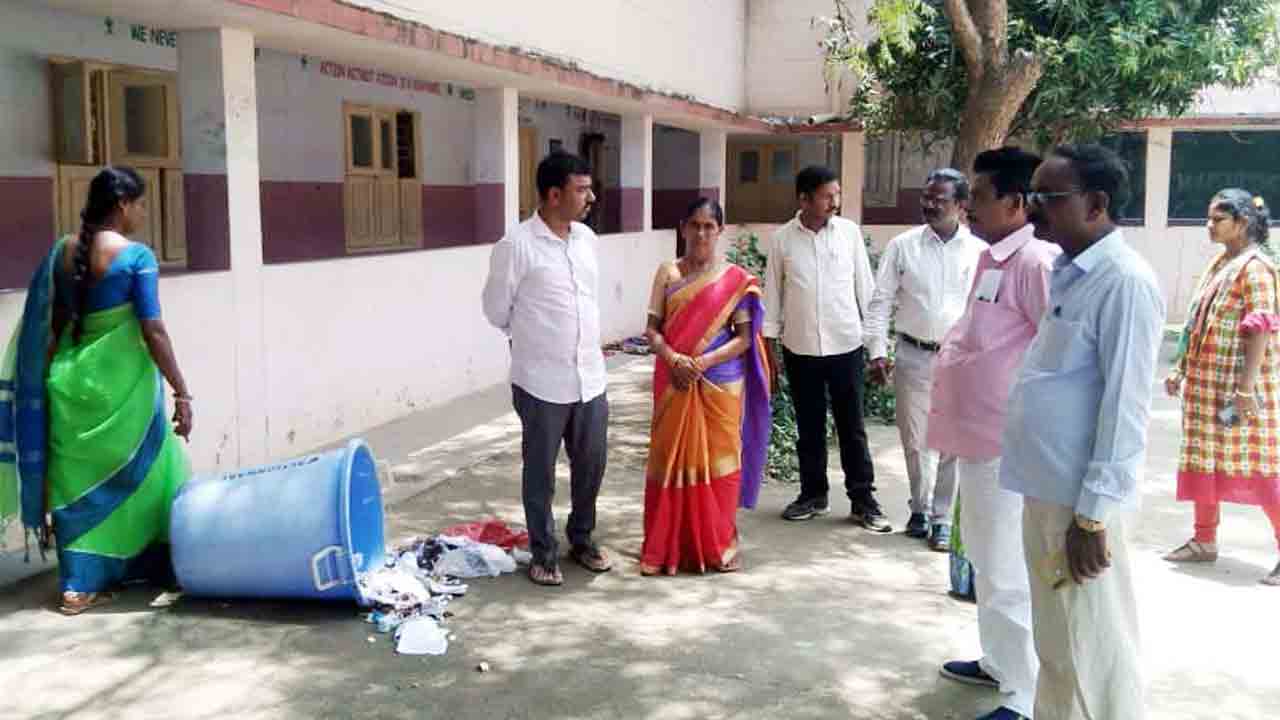 గురుకులాన్ని తనిఖీ చేసిన స్టాండింగ్‌ కమిటీ చైర్మన్‌