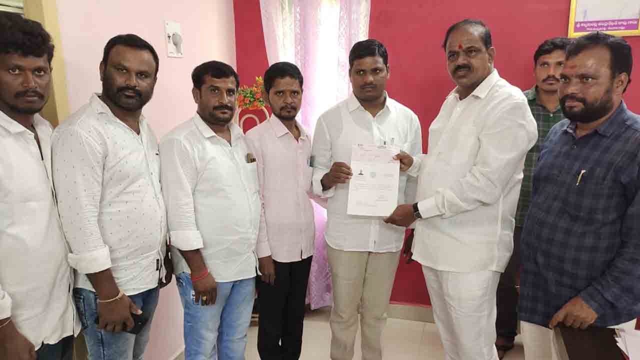 ప్రభుత్వ పథకాలను సద్వినియోగం చేసుకోవాలి : ఎమ్మెల్యే భూపాల్‌రెడ్డి