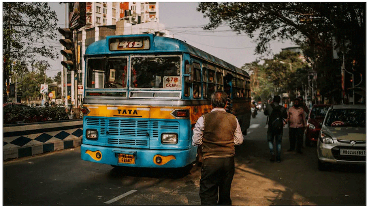 బాయ్‌ఫ్రెండ్ కోసం ఇద్ద‌ర‌మ్మాయిల ఫైట్‌..అత‌డేం చేశాడంటే..!