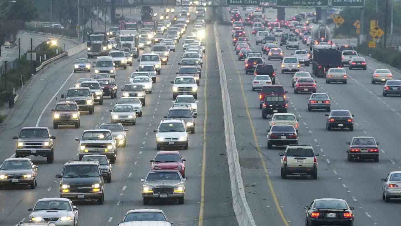 California | 2035 త‌ర్వాత పెట్రోల్ కార్ల అమ్మ‌కాలు బంద్‌!