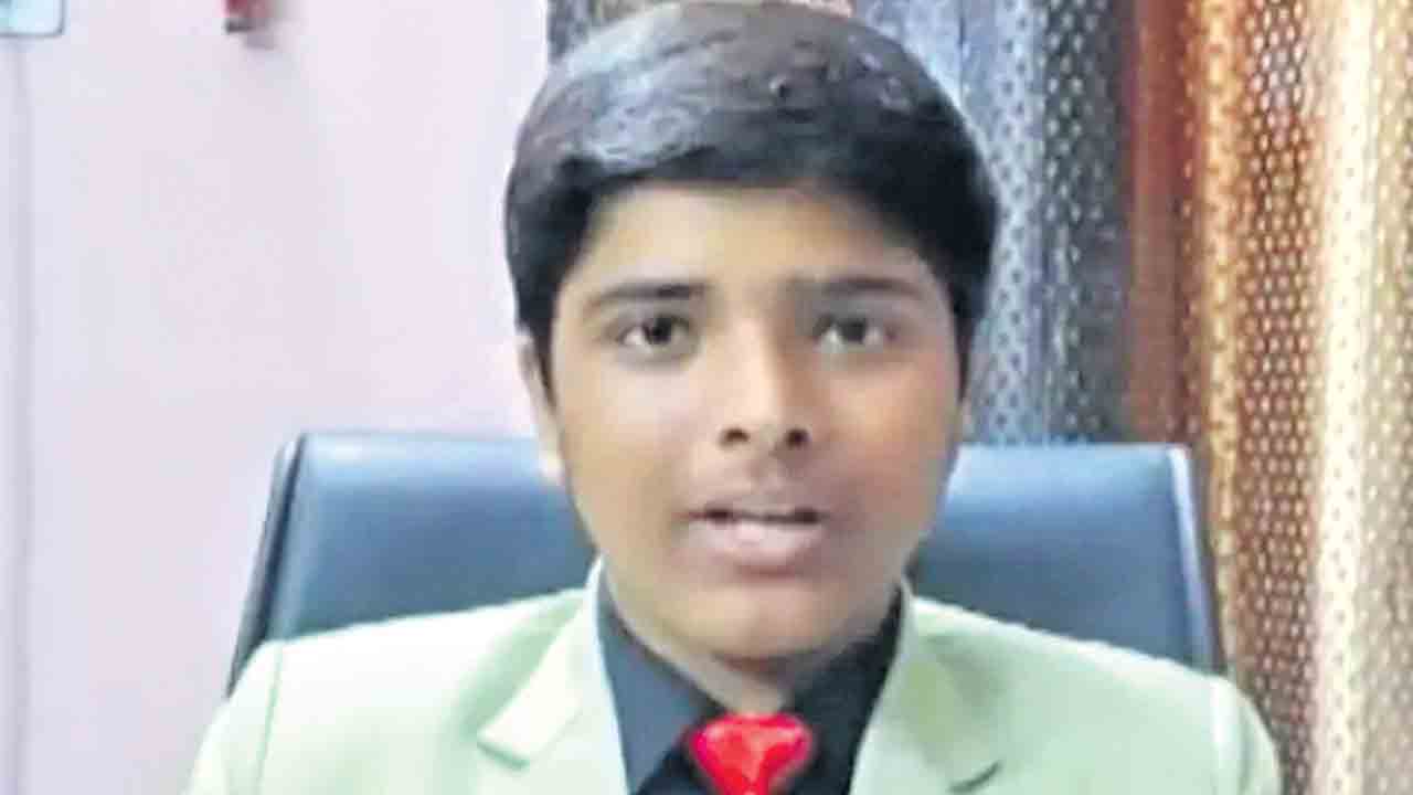 13 ఏండ్లు..56 కంపెనీలకు సీయీవో!