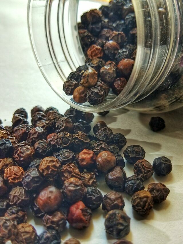 న‌ల్ల మిరియాలు తింటే క‌లిగే లాభాలివే..