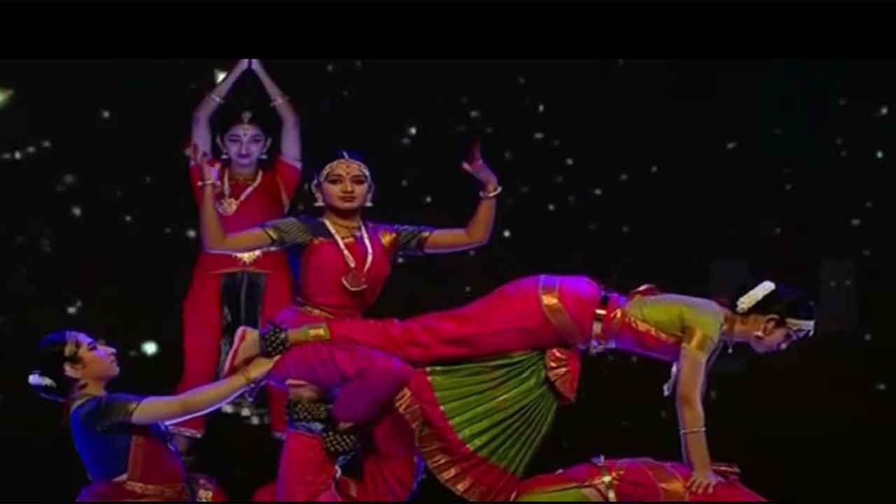 ఆ వీర‌నారీమ‌ణుల‌కు తెలంగాణ‌ స‌లాం..