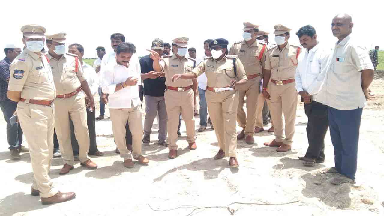 సీఎం సభకు చకచకా ఏర్పాట్లు