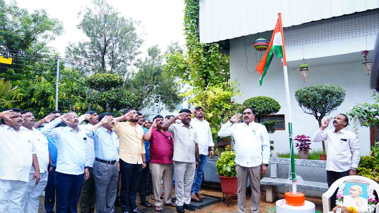 సామూహిక జాతీయ గీతాలాపనను విజయవంతం చేద్దాం: మంత్రి ఎర్రబెల్లి