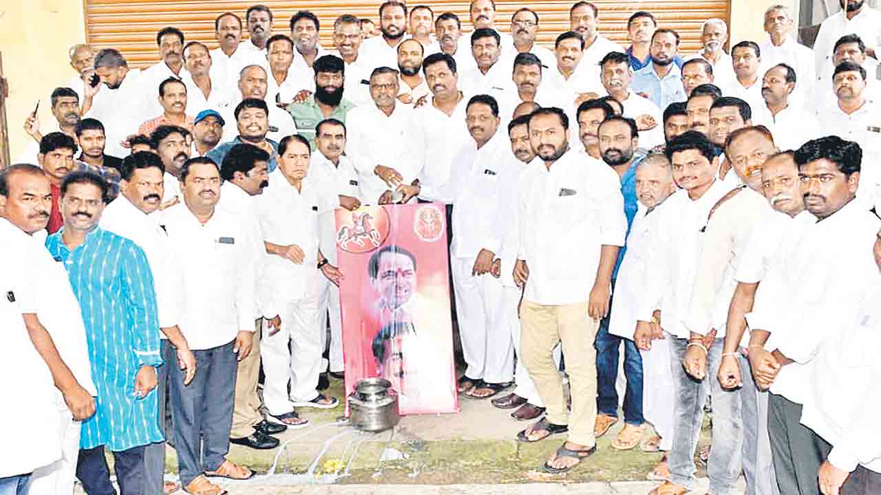 అంబరమంటిన సంబురం