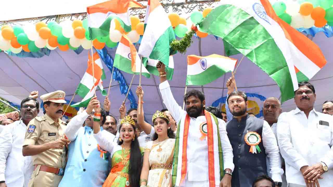 దేశంలో ఎక్కడా లేని విధంగా వజ్రోత్సవాలు : మంత్రి శ్రీనివాస్‌ గౌడ్‌