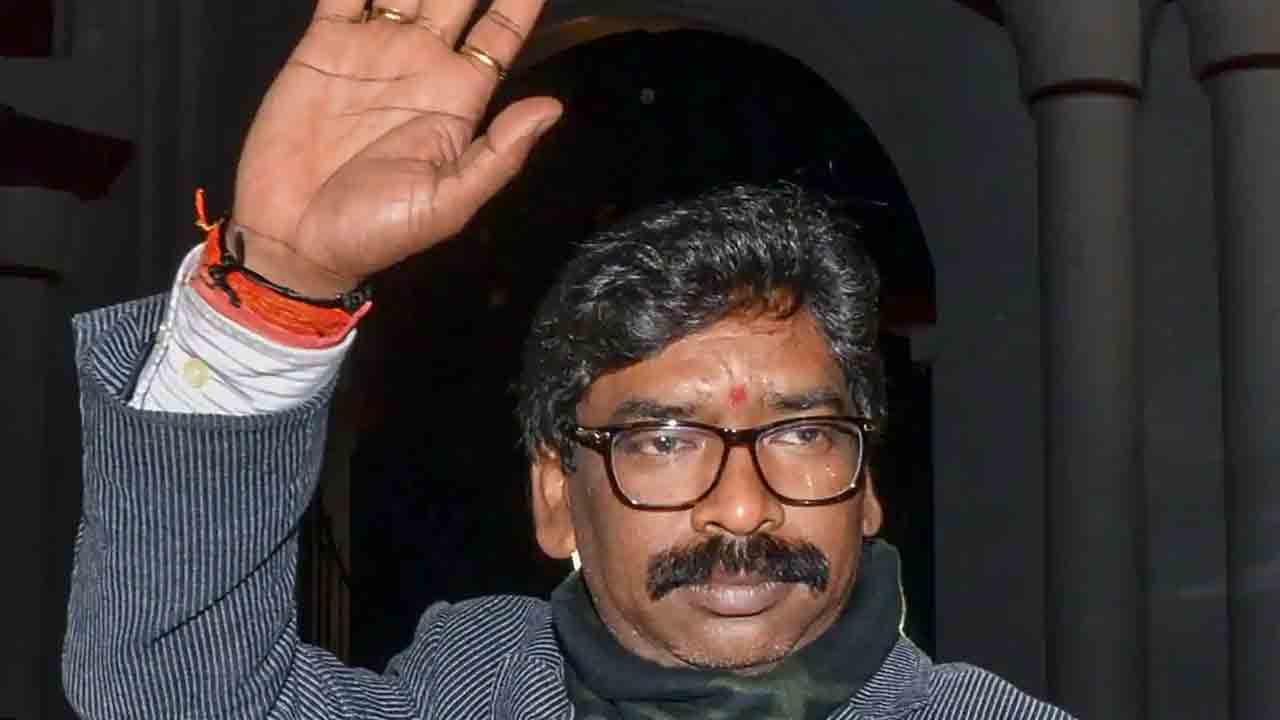 హేమంత్‌ సొరేన్‌పై నేడు వేటు!