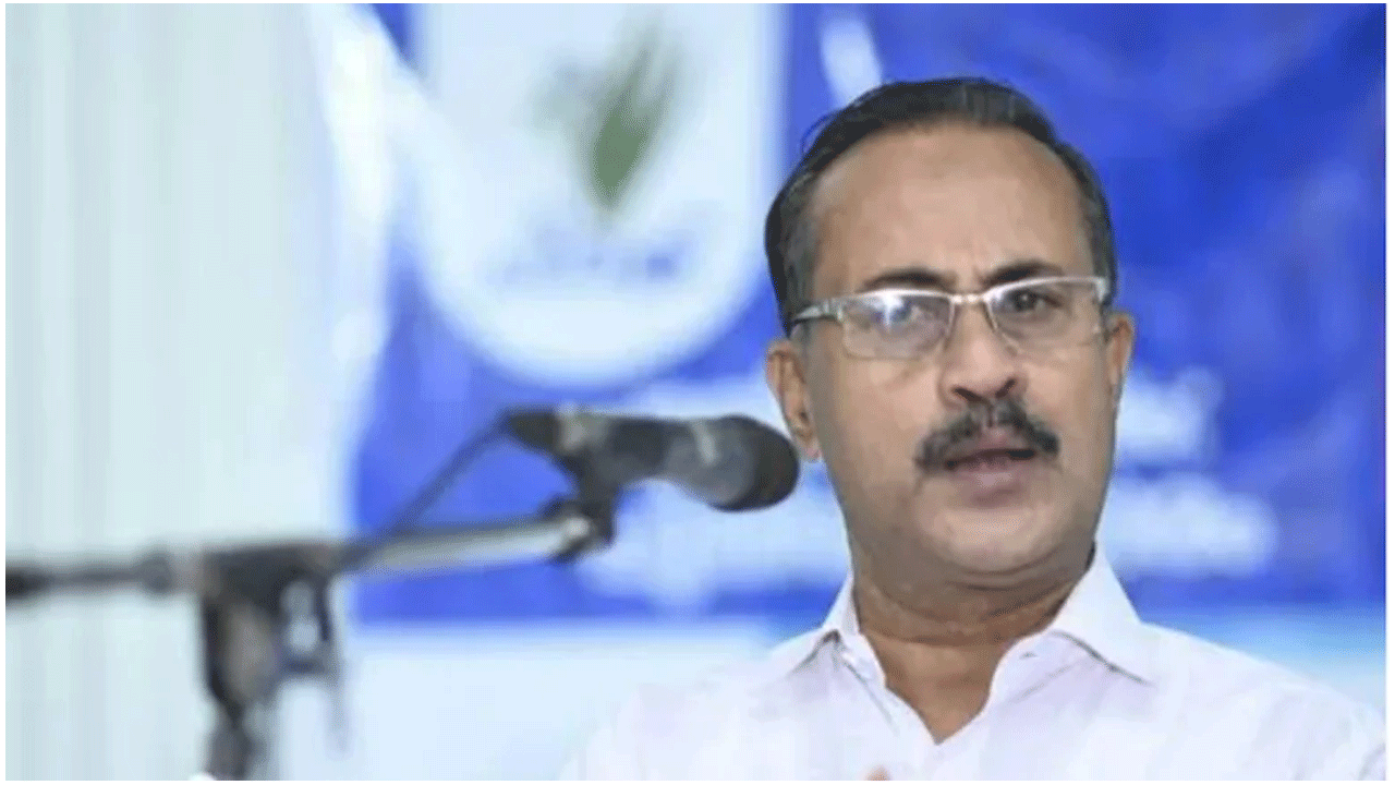 ”స్కూల్స్‌లో అమ్మాయిలు, అబ్బాయిలు ప‌క్క‌ప‌క్క‌న కూర్చుంటే ప్ర‌మాదం”