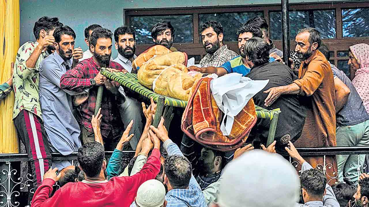 మరో పండిట్‌ హత్య